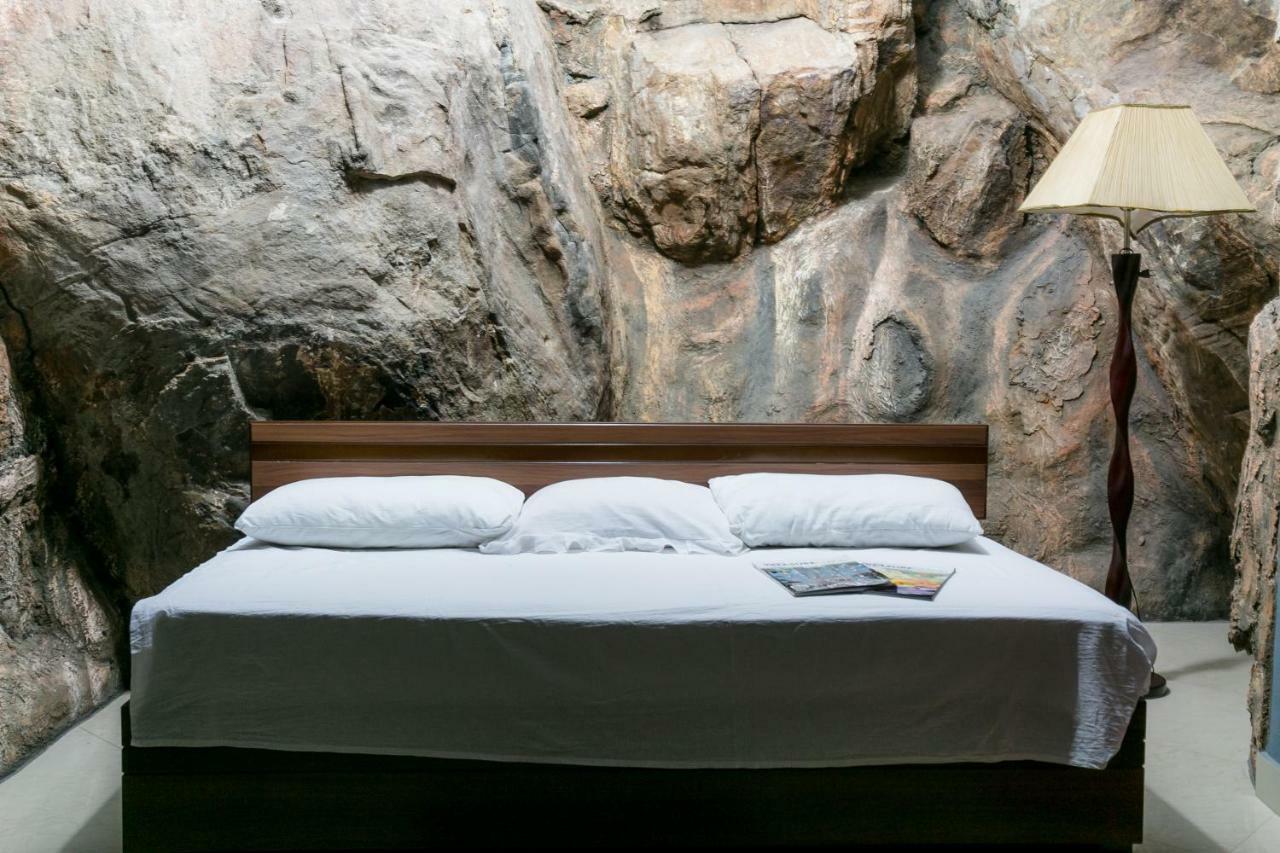Ella Mount Heaven Hotel Bagian luar foto