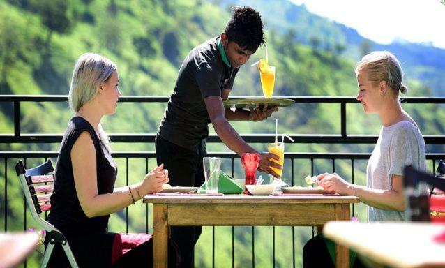 Ella Mount Heaven Hotel Bagian luar foto